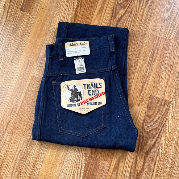 Jeans - Picture 7 of 11